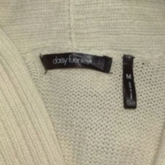 DAISY FUENTES long cardigan knit Sweater, white w/ blue stripes in size Medium - Picture 6 of 6